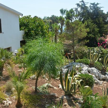 A Due Passi Dal Mare Con Piscina Villa Fontane Bianche Eksteriør bilde