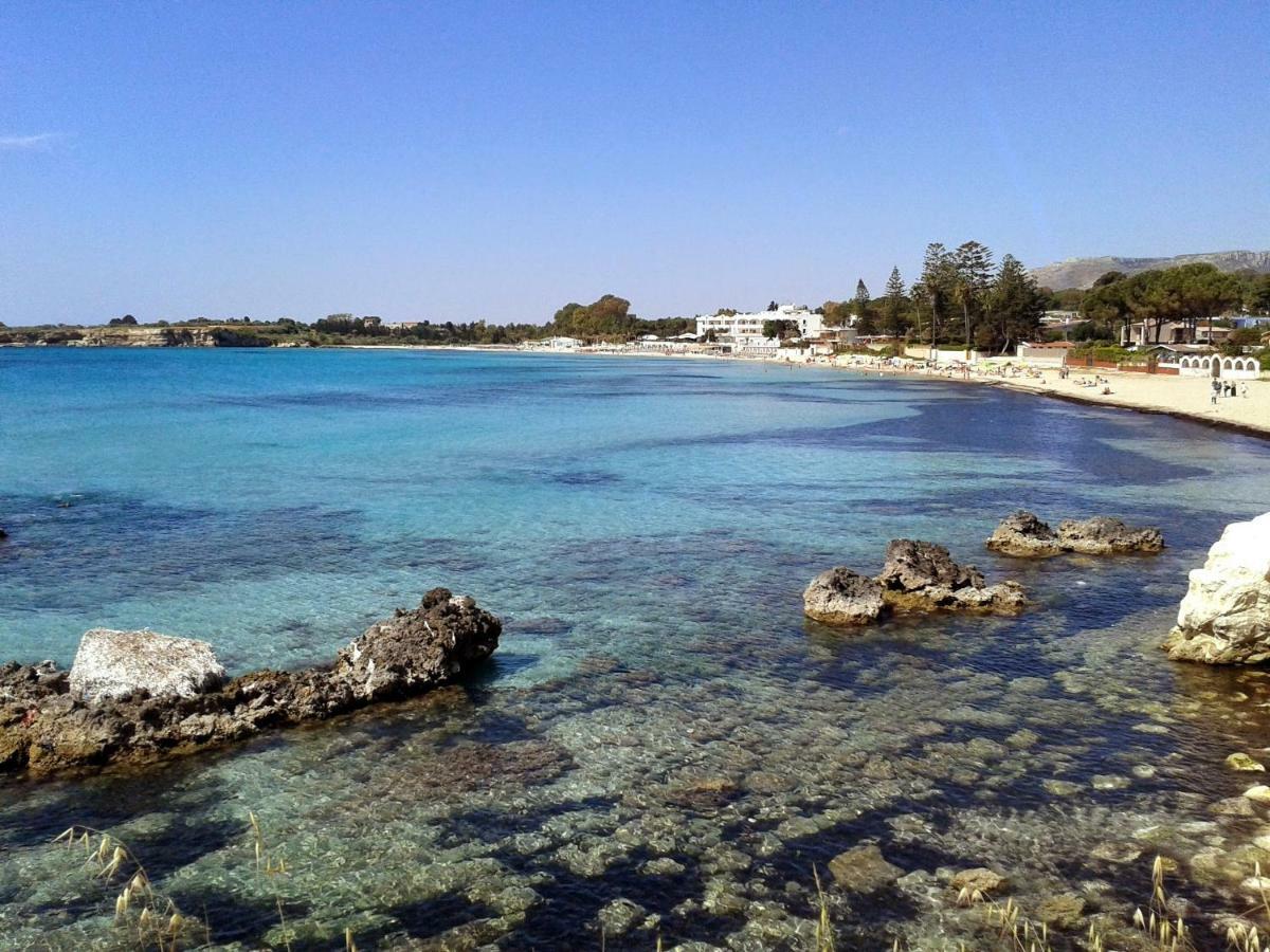 A Due Passi Dal Mare Con Piscina Villa Fontane Bianche Eksteriør bilde